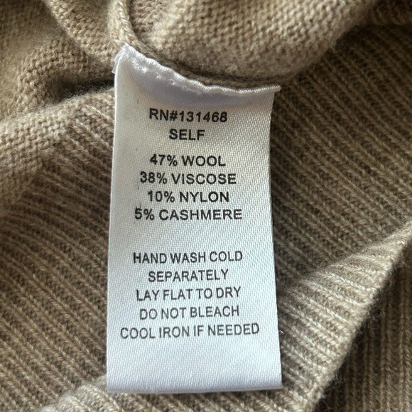 Bolte Cozy Tan Cashmere Wool Blend Sweater with Peek A Boo Back Women’s Large - Picture 12 of 13